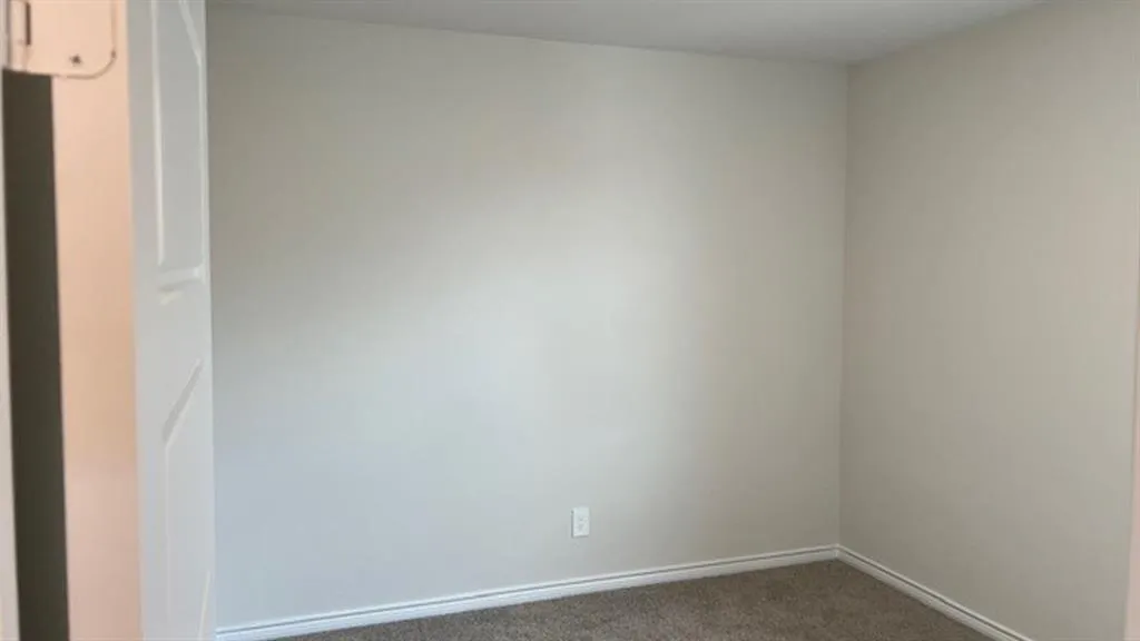 4809 Silver Vein Avenue