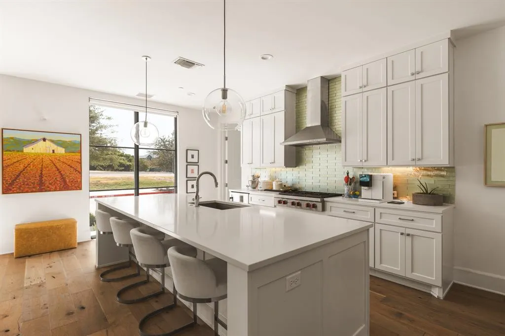 5270 Town And Country Boulevard #112