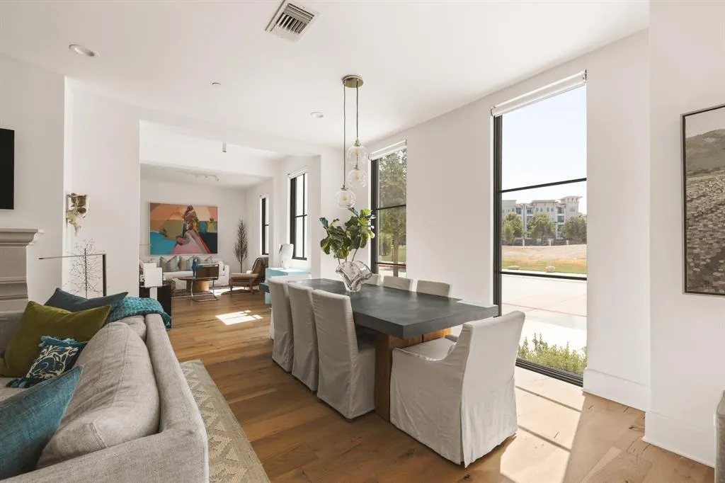 5270 Town And Country Boulevard #112