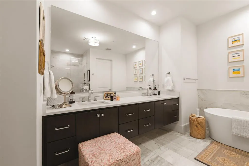 5270 Town And Country Boulevard #112