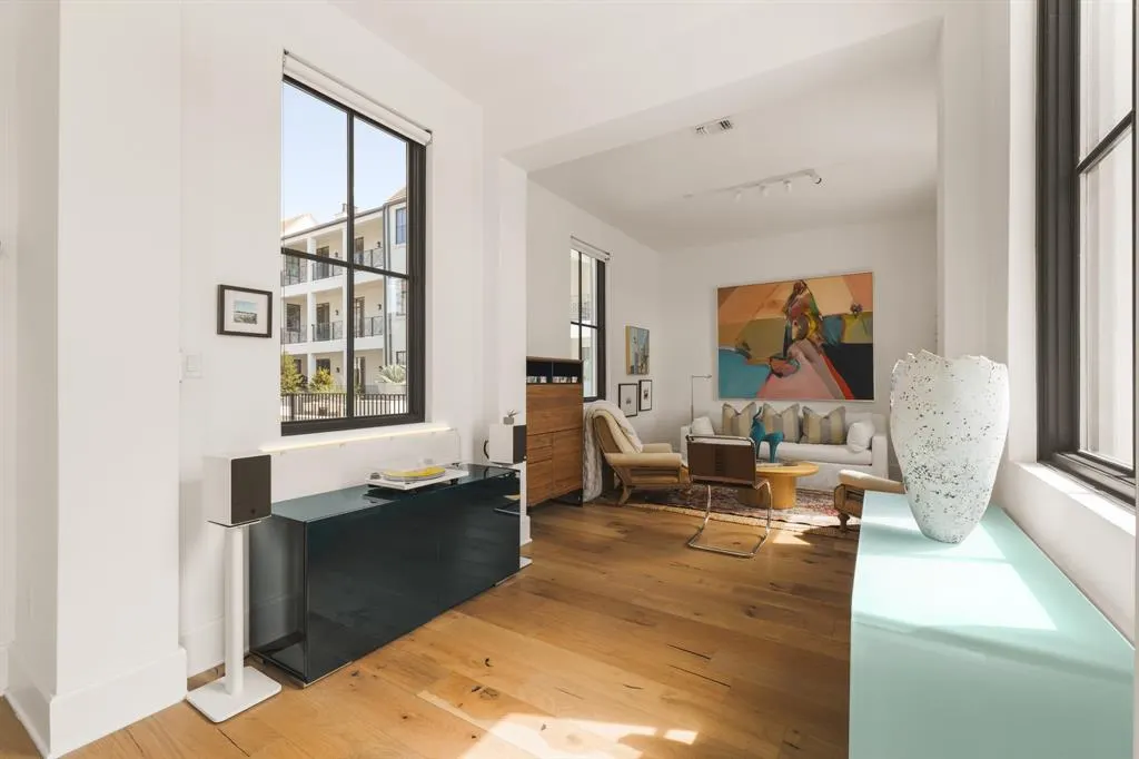 5270 Town And Country Boulevard #112