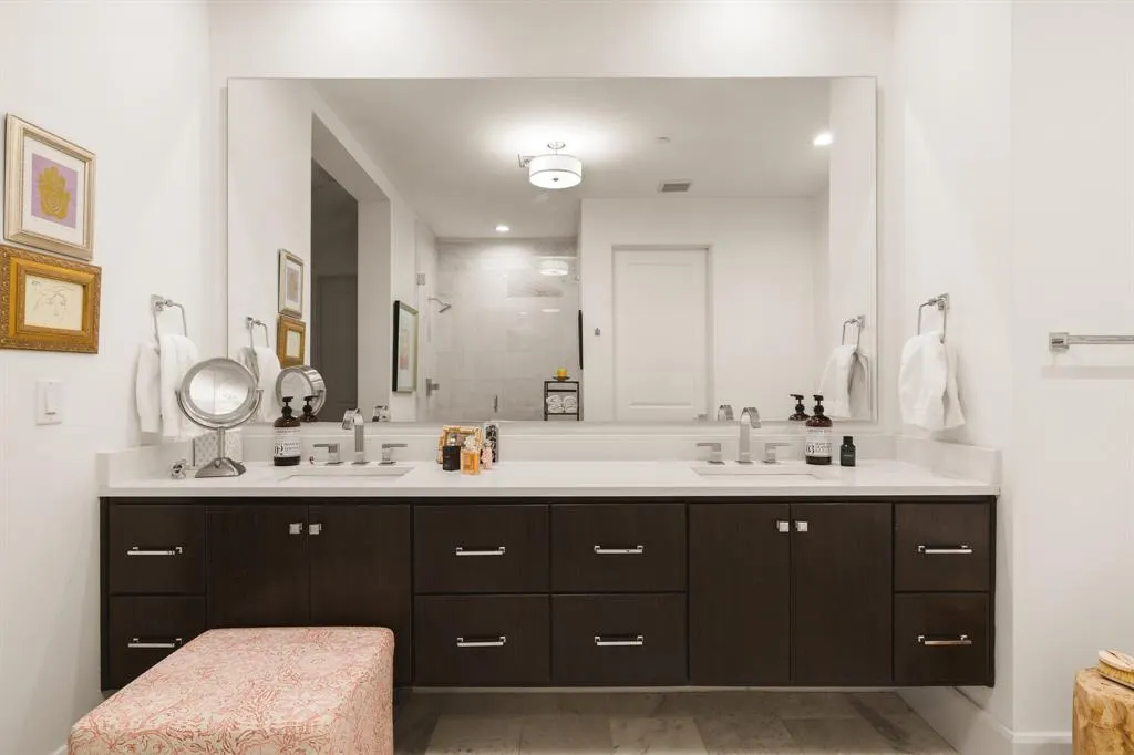 5270 Town And Country Boulevard #112