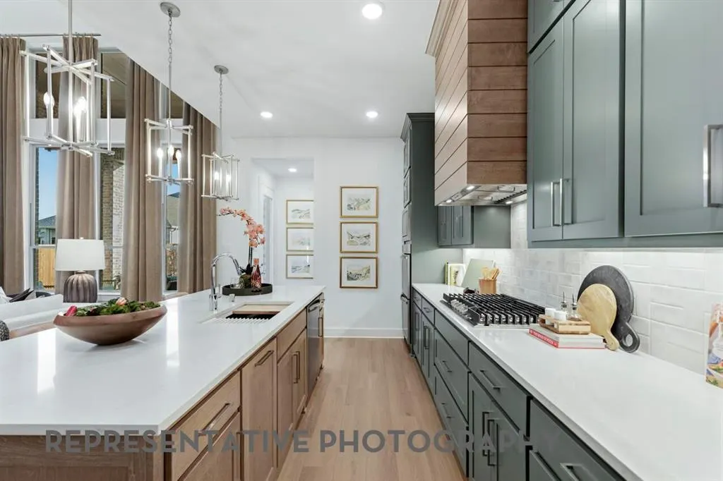 2805 Buckingham Lane