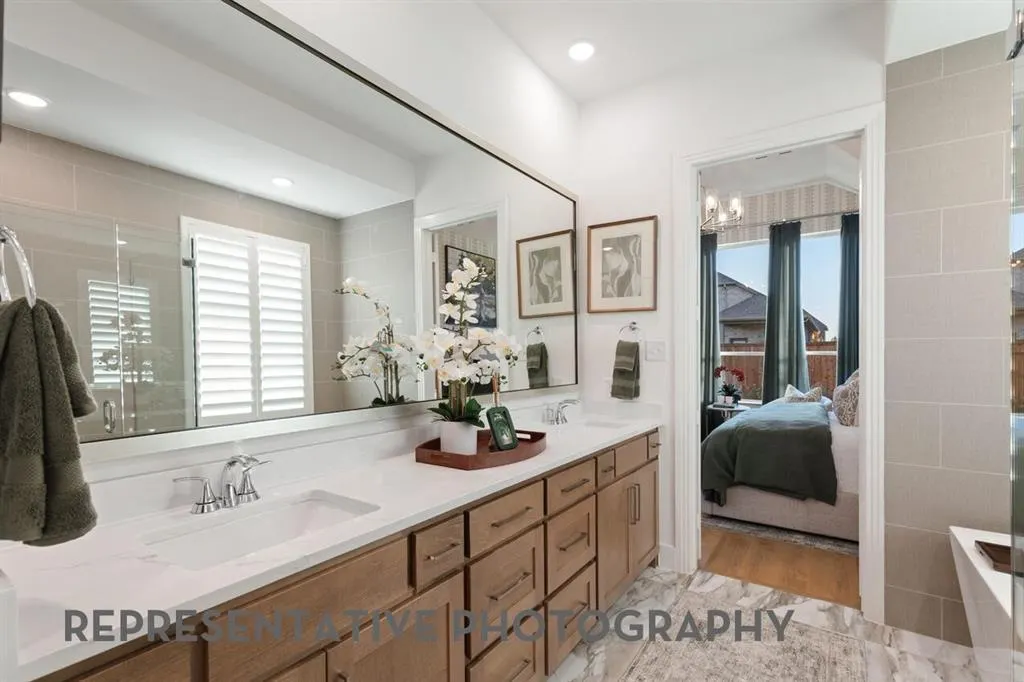 2805 Buckingham Lane