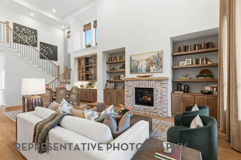 2805 Buckingham Lane