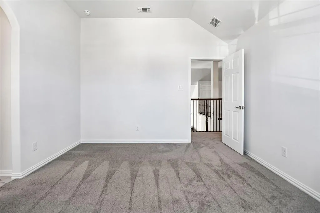 825 Violet Way