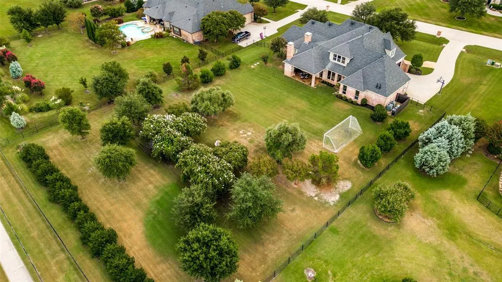2741 Vista View Lane