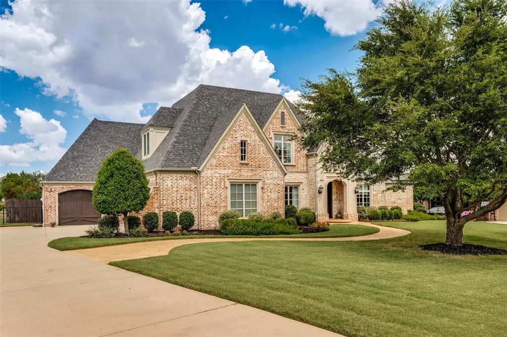2741 Vista View Lane