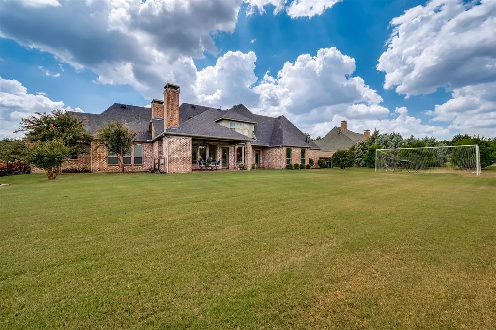 2741 Vista View Lane