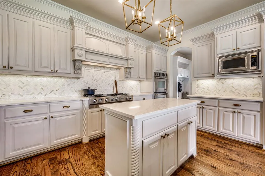 2741 Vista View Lane