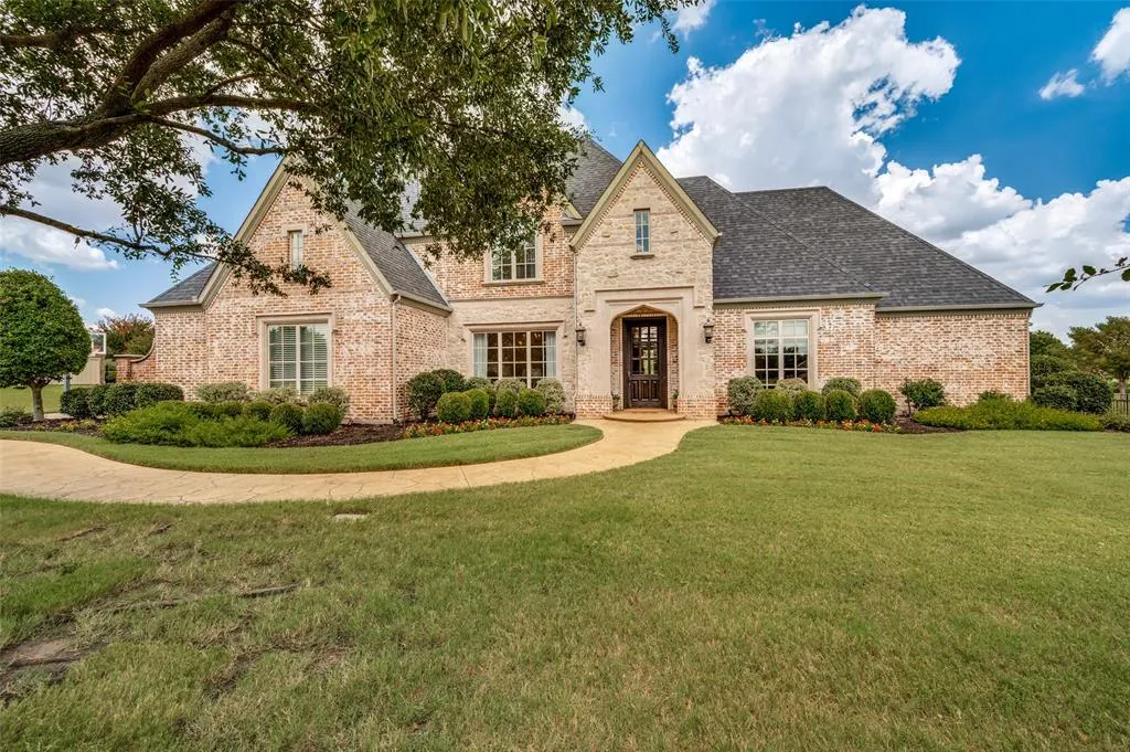 2741 Vista View Lane