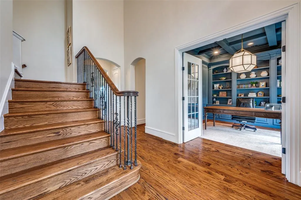 2741 Vista View Lane