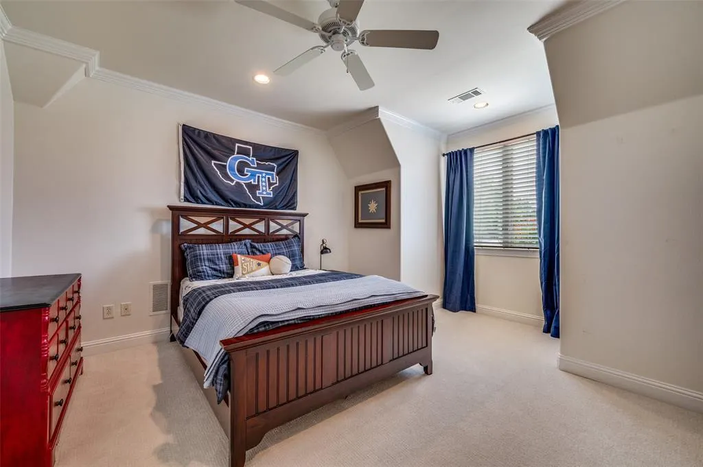 2741 Vista View Lane