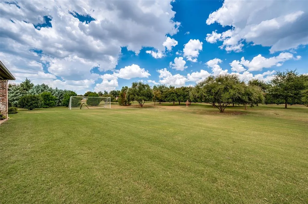2741 Vista View Lane