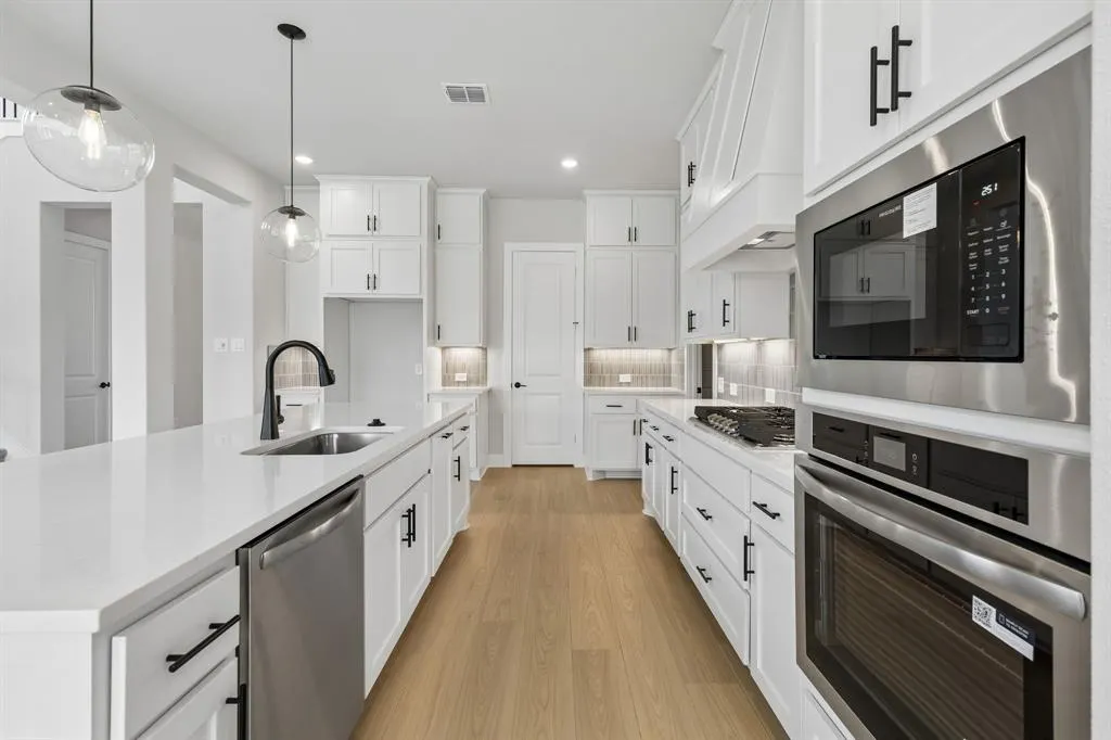2417 Silver Spring Court