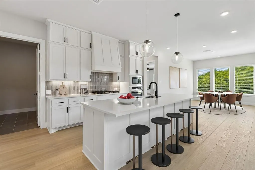 2417 Silver Spring Court