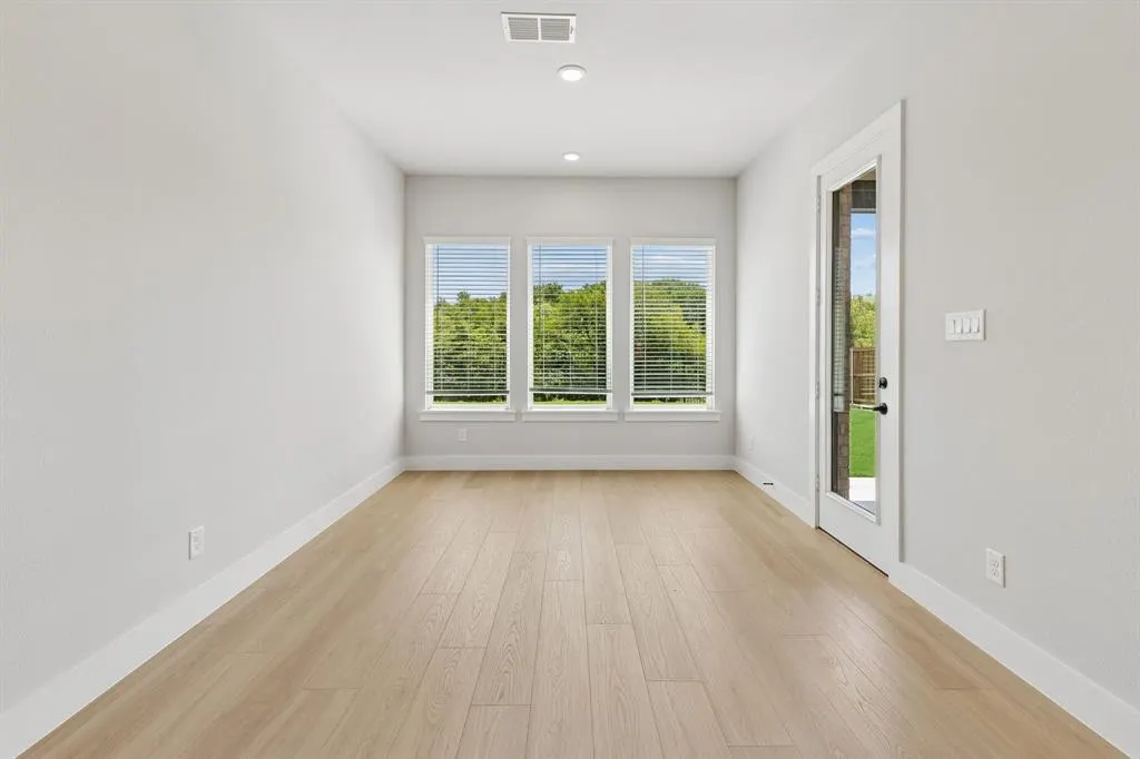2417 Silver Spring Court
