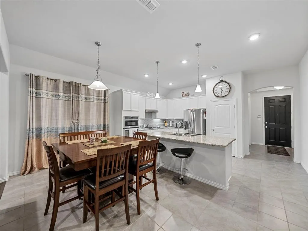 3017 Spring Creek Trail