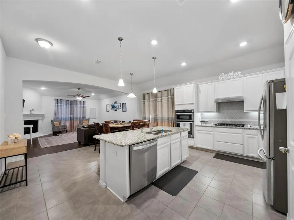 3017 Spring Creek Trail