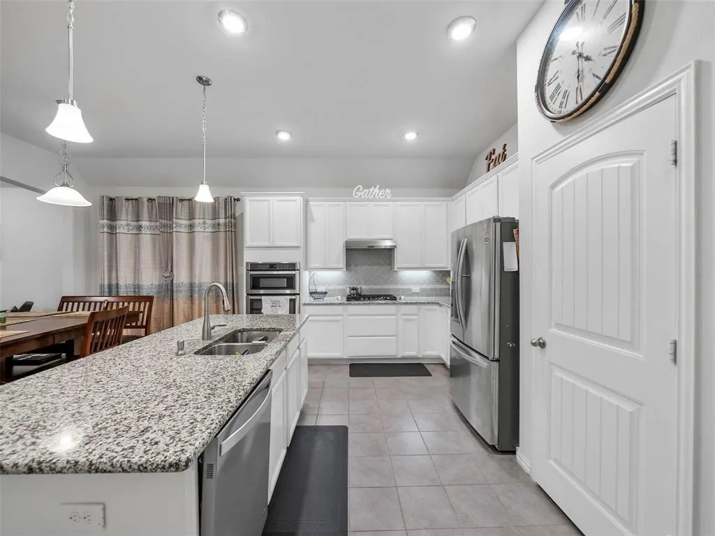 3017 Spring Creek Trail