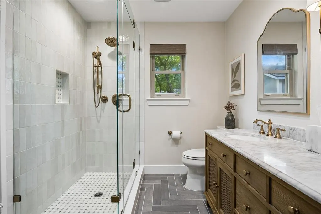 1004 Cedar Lane