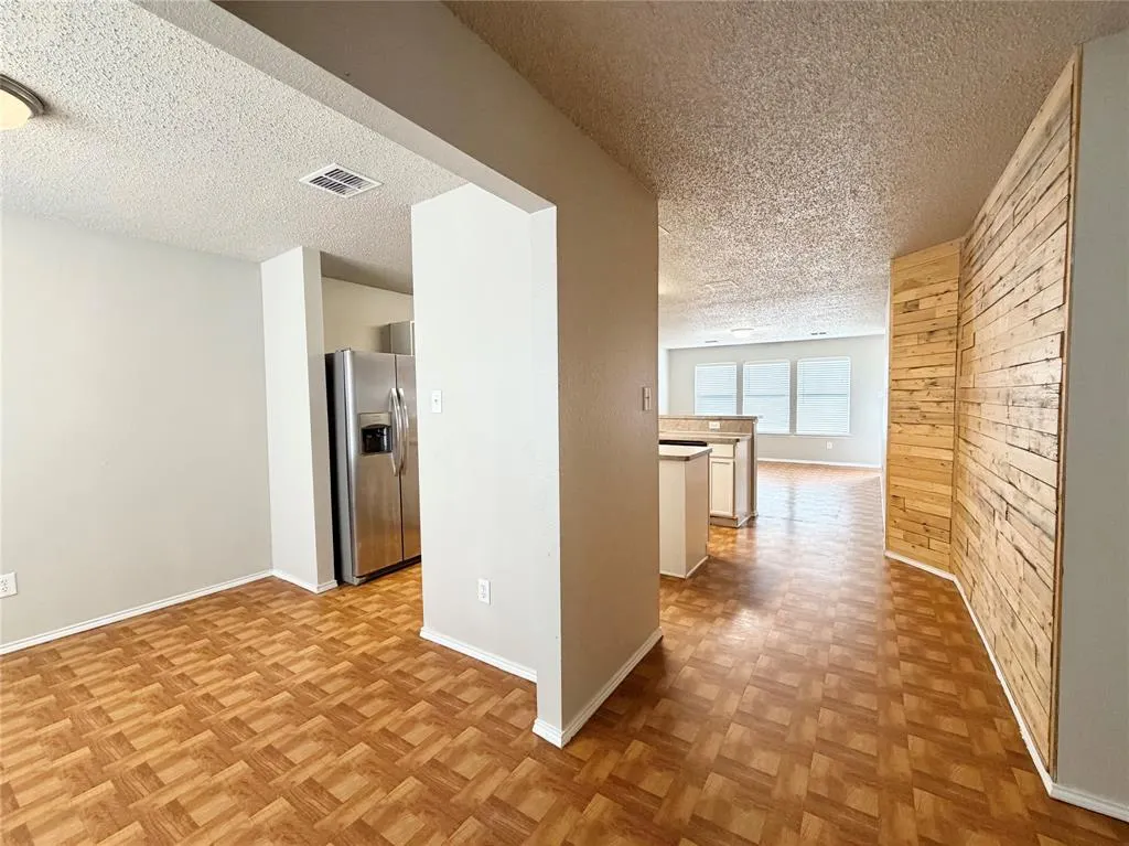 1005 Post Oak Trail