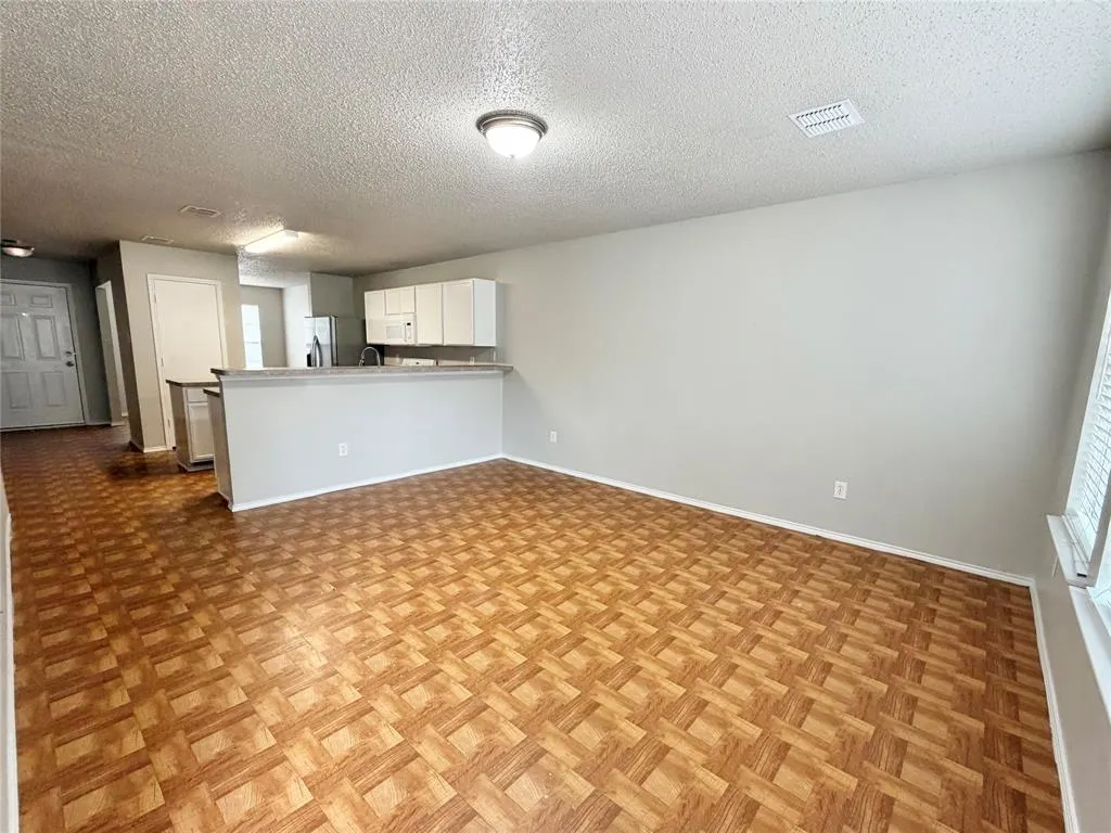 1005 Post Oak Trail
