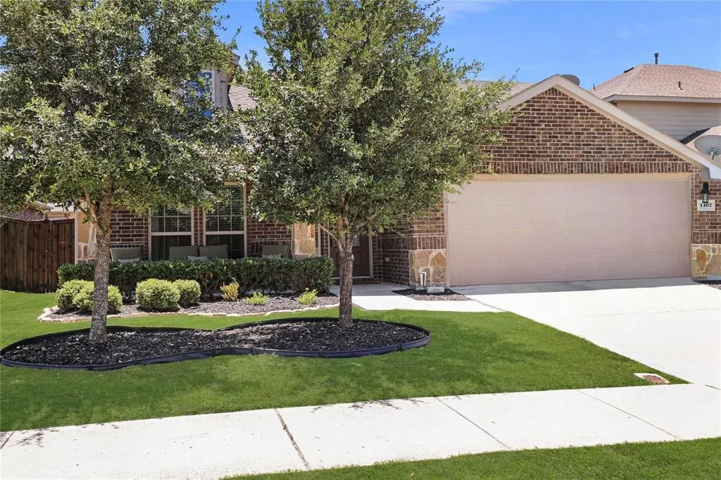 1107 Dickenson Drive