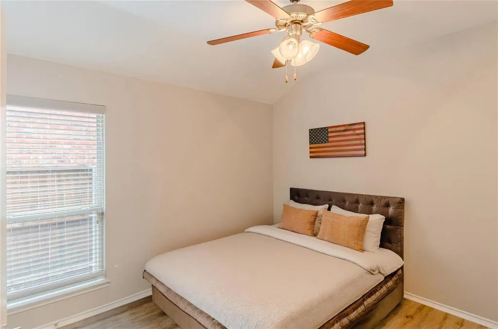 1107 Dickenson Drive