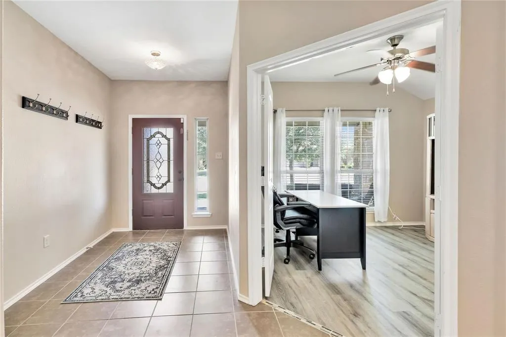 1107 Dickenson Drive