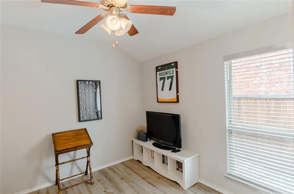 1107 Dickenson Drive