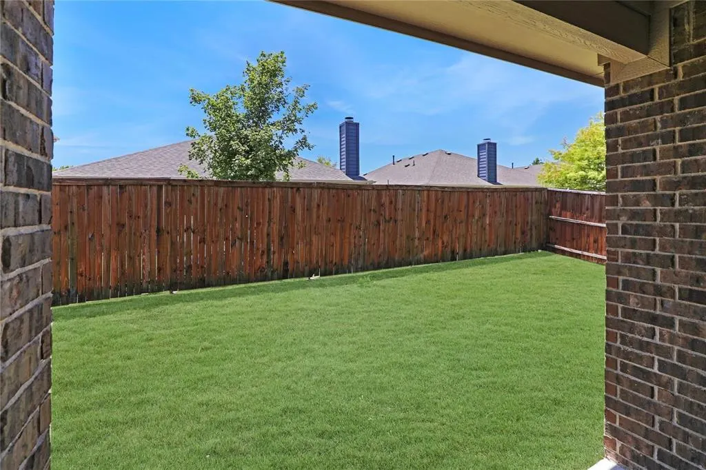1107 Dickenson Drive