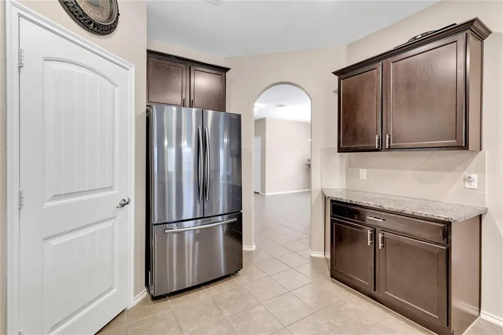 1107 Dickenson Drive