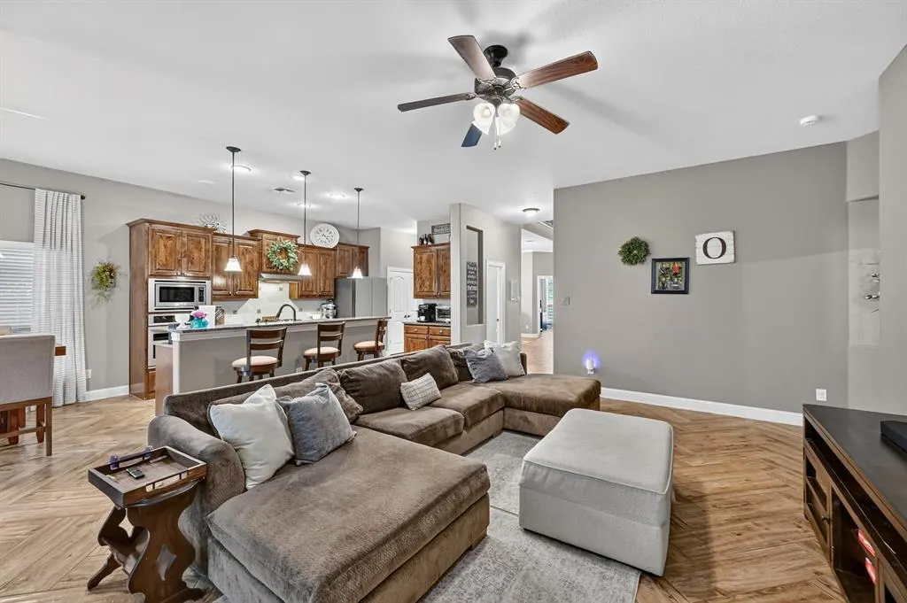809 Wimberly Circle