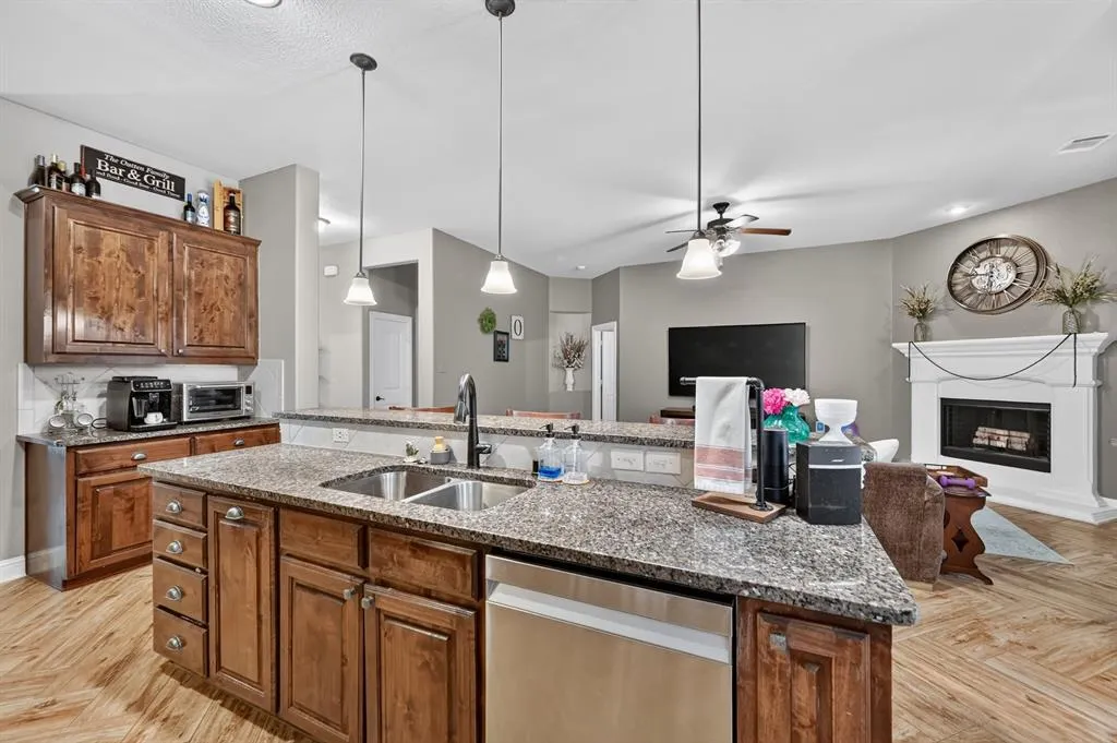 809 Wimberly Circle