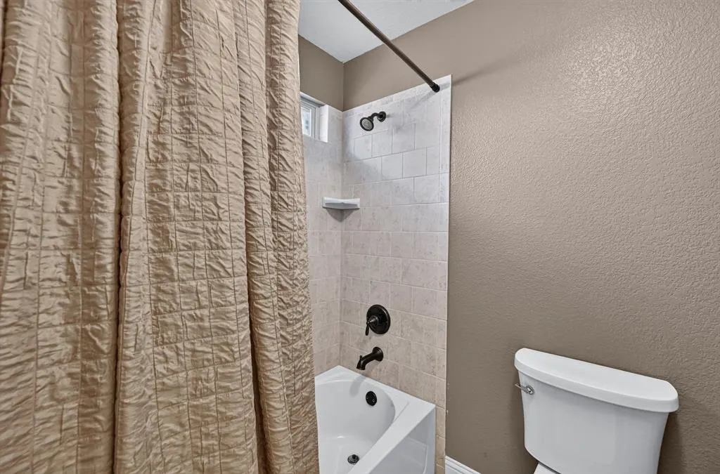 809 Wimberly Circle