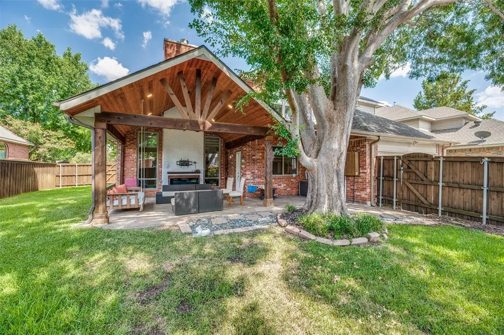 306 Tustin Court
