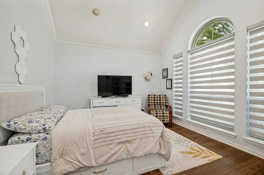 306 Tustin Court