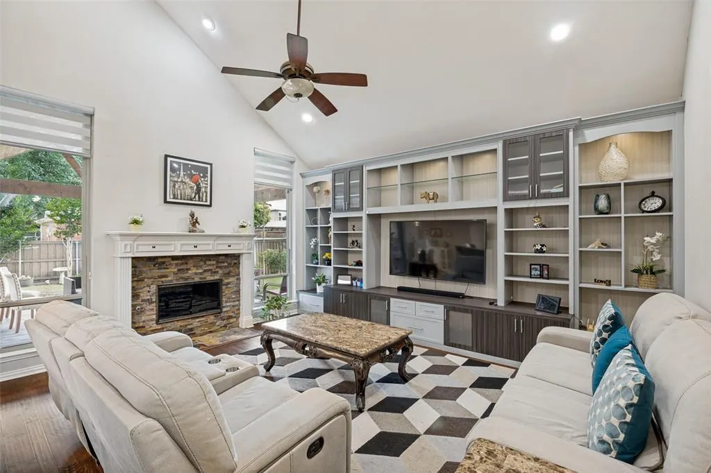 306 Tustin Court