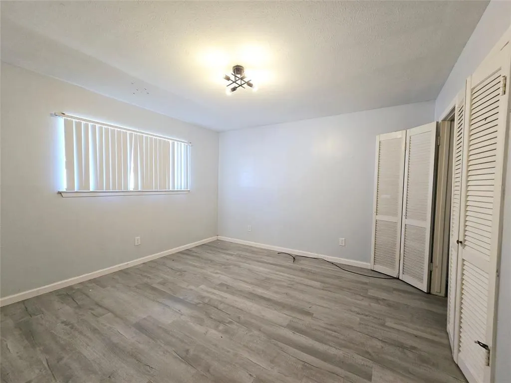 902 Spring Valley #A Plaza