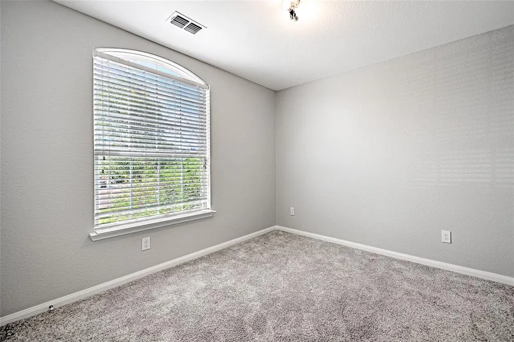 129 Lamont Road