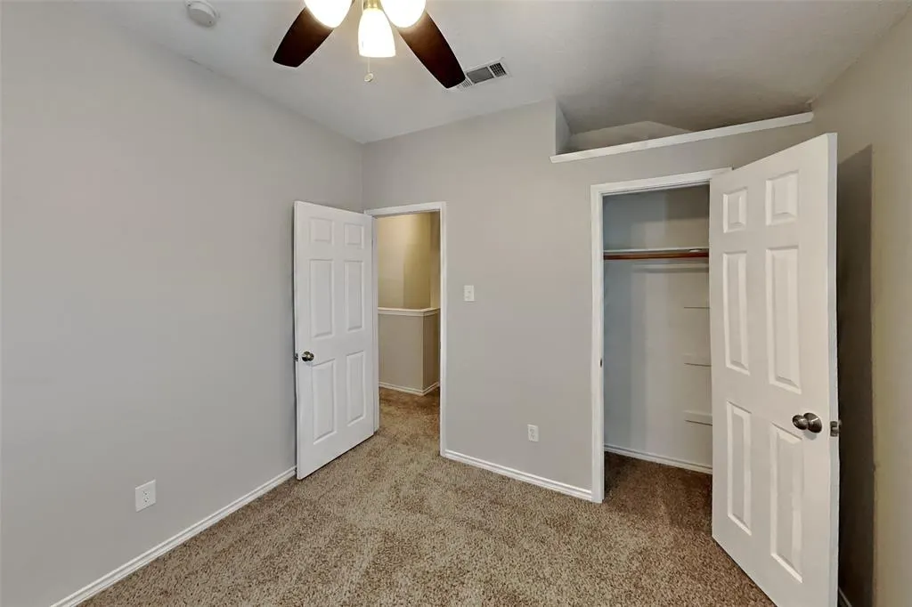 811 Rockefeller Lane