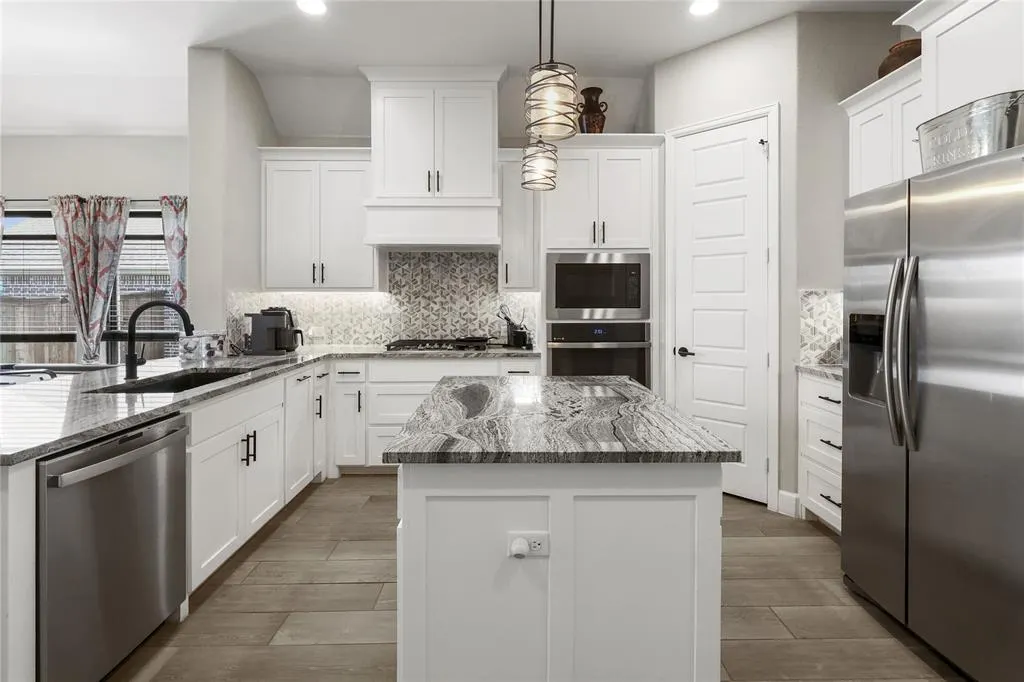 9412 Blue Stem Lane