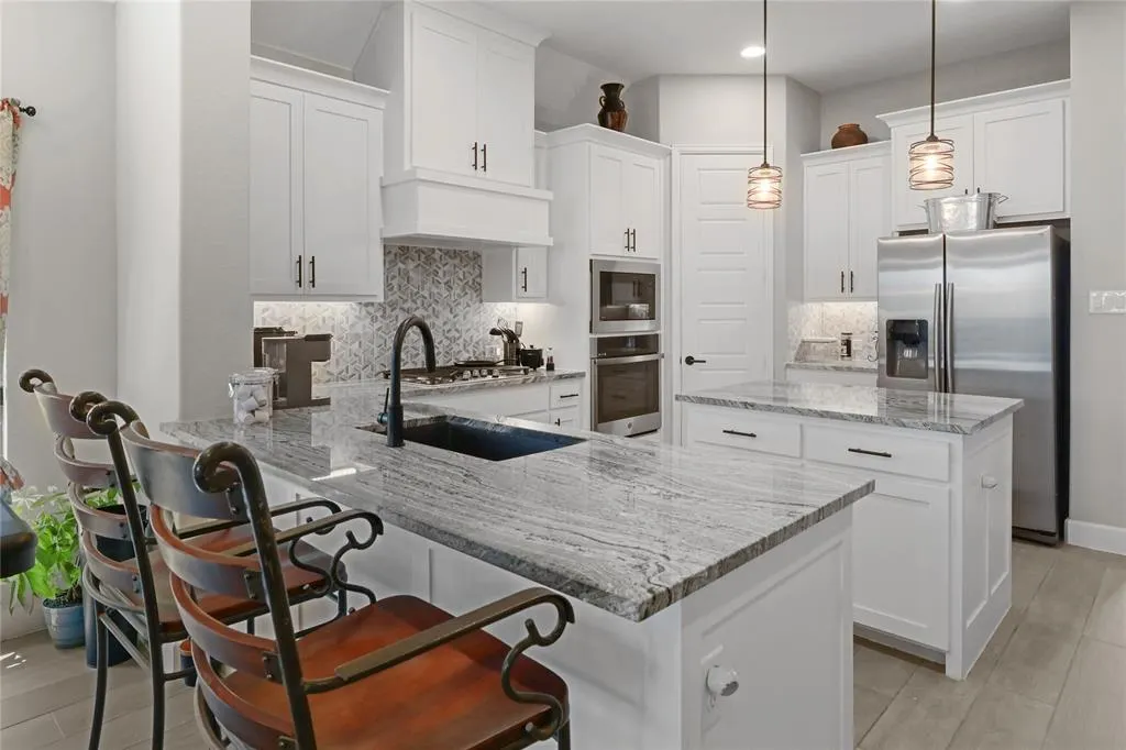 9412 Blue Stem Lane