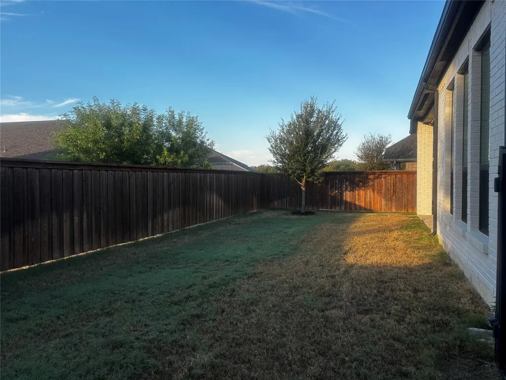 9412 Blue Stem Lane