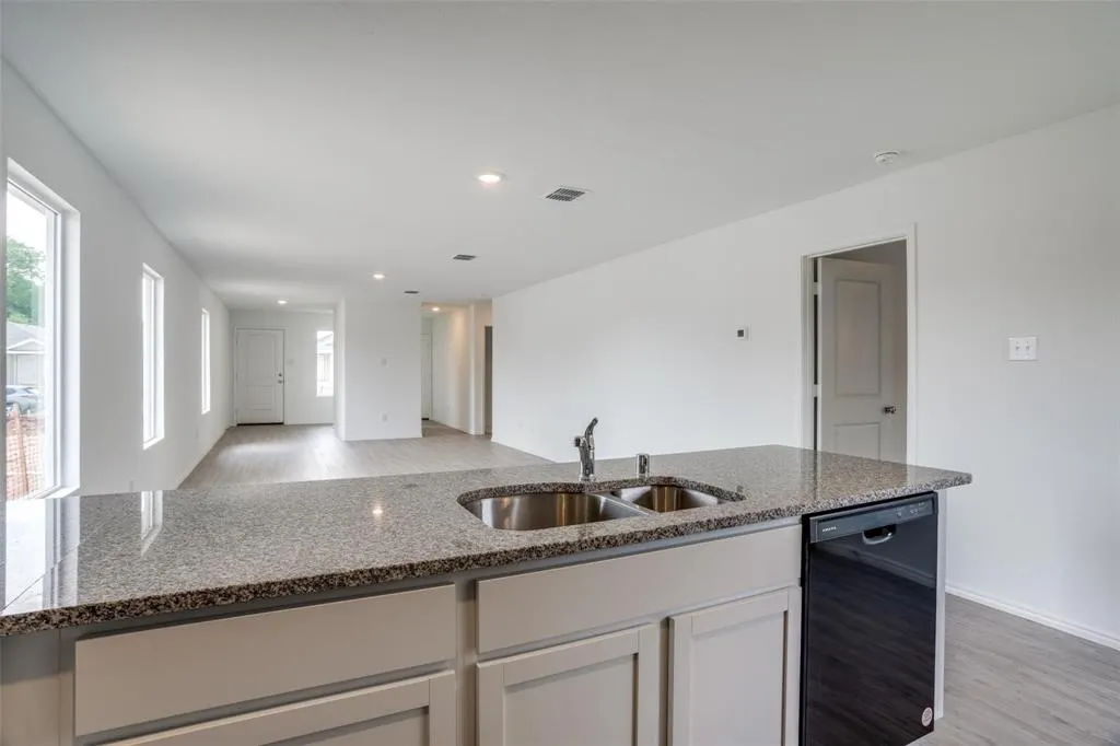 3412 Flicker Lane