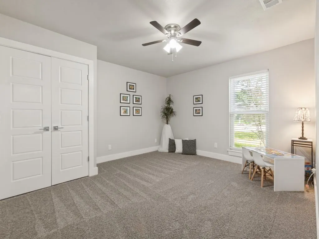 407 Pleasant Valley Lane