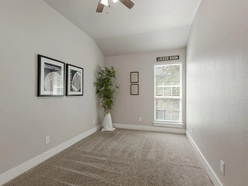 407 Pleasant Valley Lane