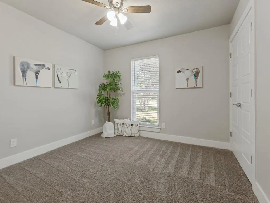 407 Pleasant Valley Lane