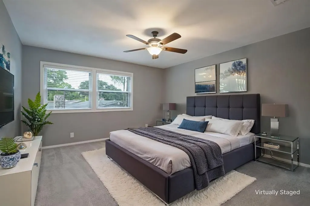 1102 Woodland Way